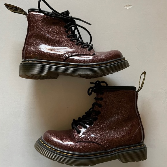 Dr. Martens Other - 🌑 DR MARTENS 🌑